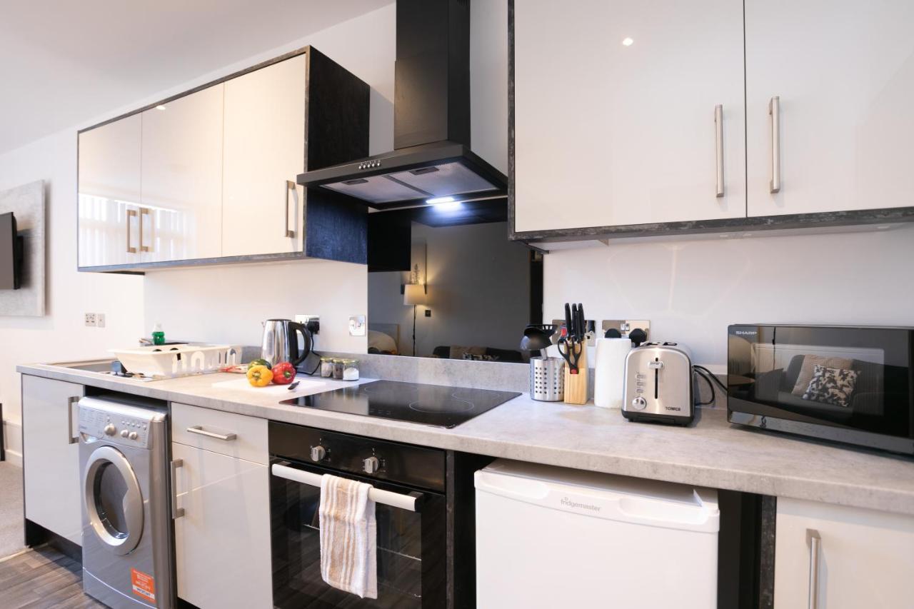 Hoemli Smart City Centre Apartment Лестер Экстерьер фото