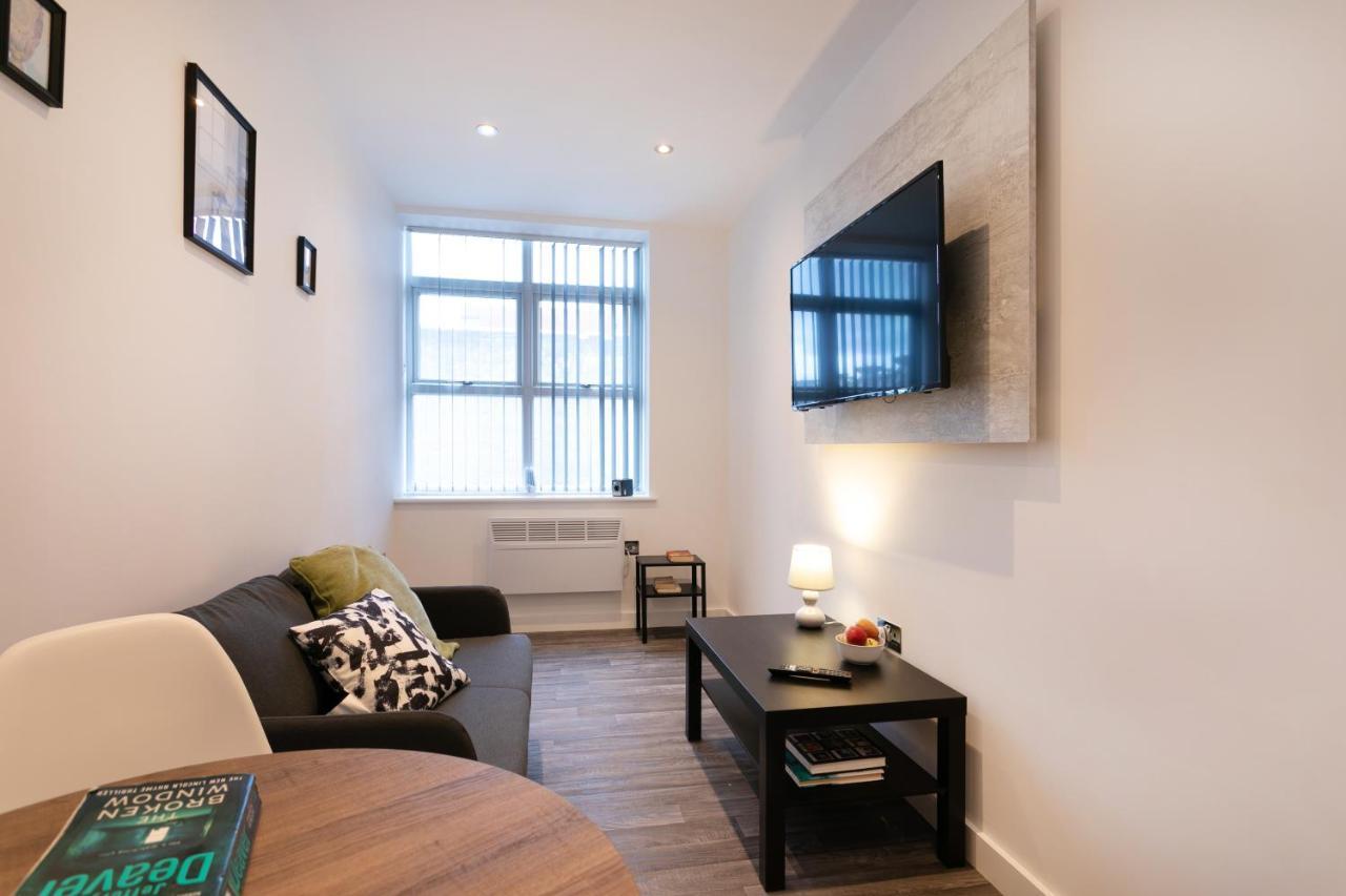Hoemli Smart City Centre Apartment Лестер Экстерьер фото