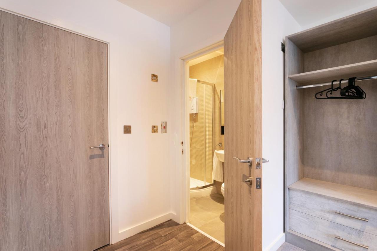 Hoemli Smart City Centre Apartment Лестер Экстерьер фото