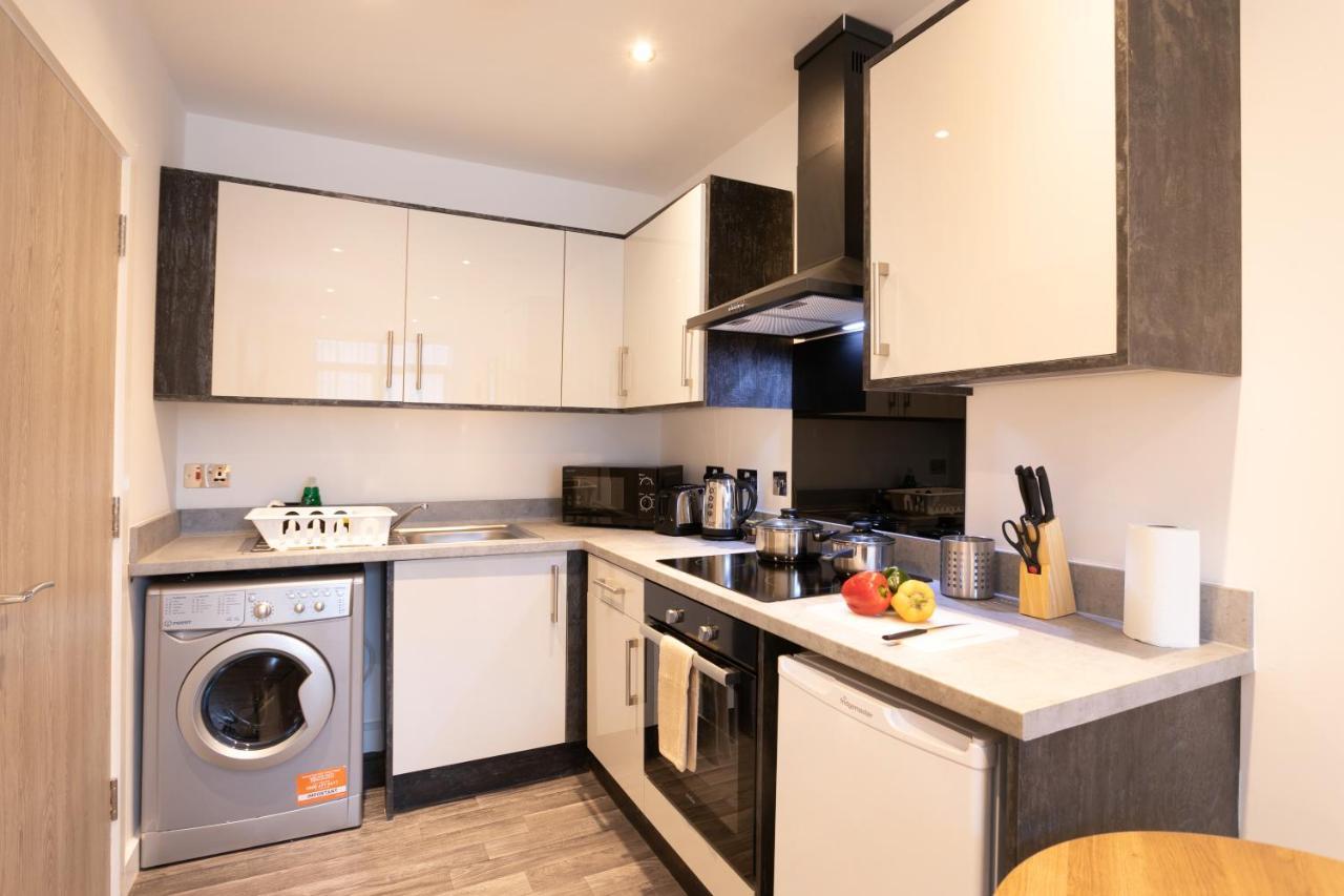 Hoemli Smart City Centre Apartment Лестер Экстерьер фото