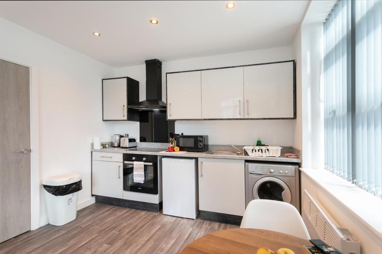 Hoemli Smart City Centre Apartment Лестер Экстерьер фото