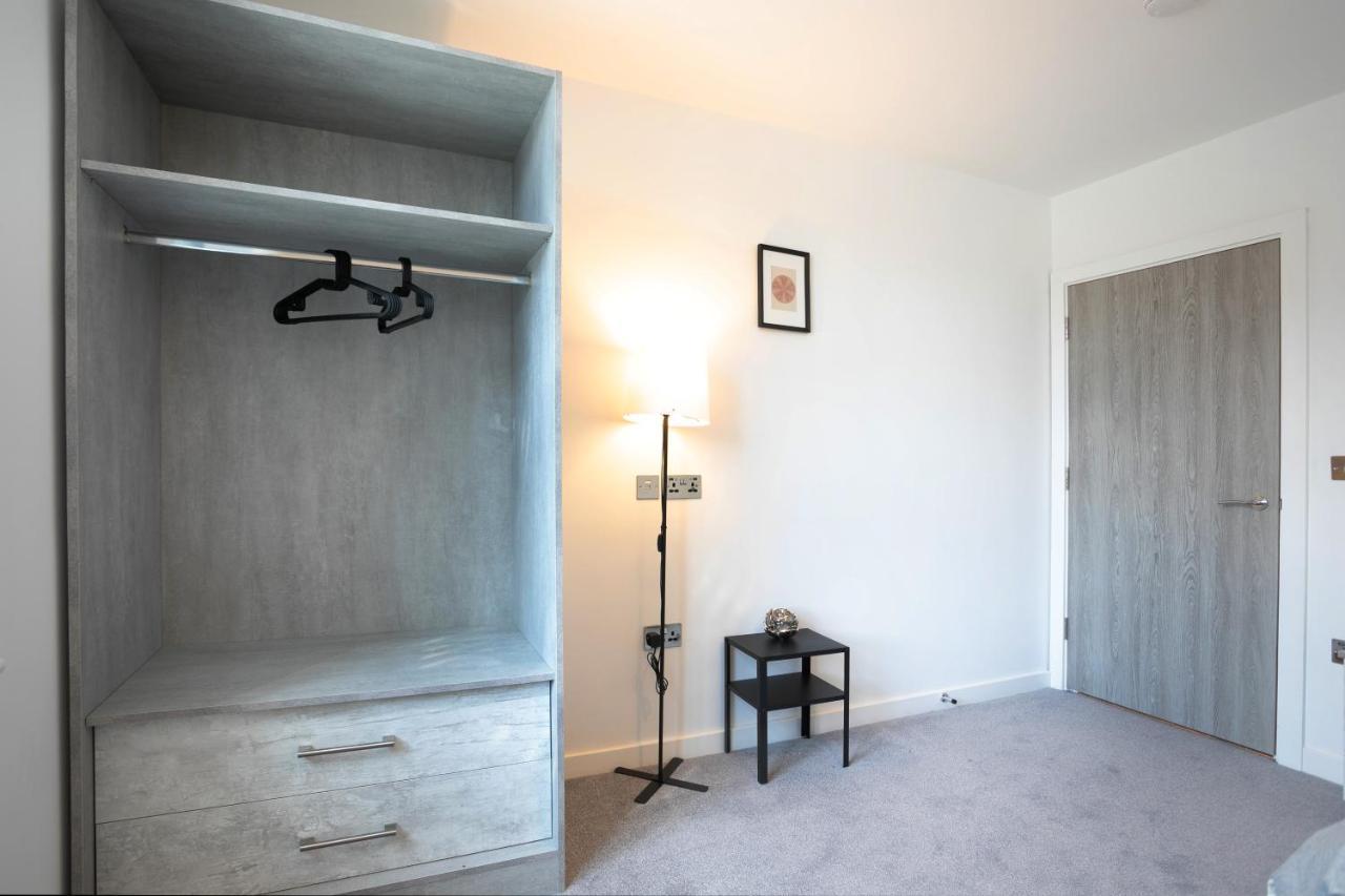 Hoemli Smart City Centre Apartment Лестер Экстерьер фото