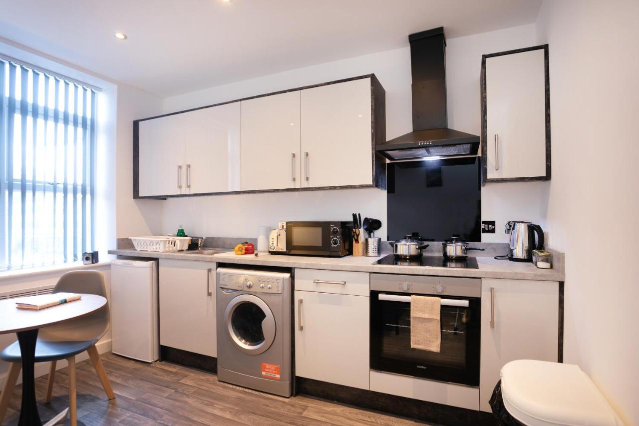 Hoemli Smart City Centre Apartment Лестер Экстерьер фото