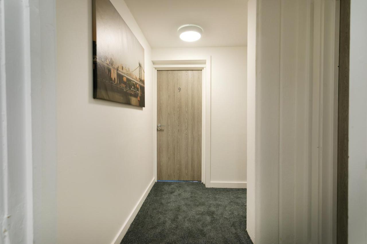 Hoemli Smart City Centre Apartment Лестер Экстерьер фото