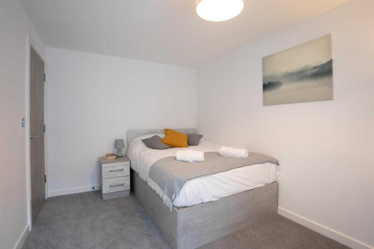 Hoemli Smart City Centre Apartment Лестер Экстерьер фото