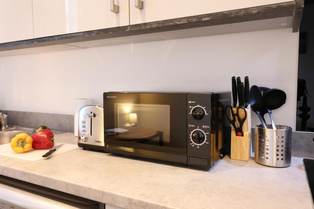 Hoemli Smart City Centre Apartment Лестер Экстерьер фото