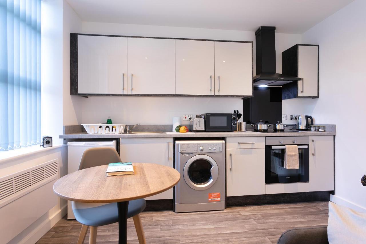 Hoemli Smart City Centre Apartment Лестер Экстерьер фото