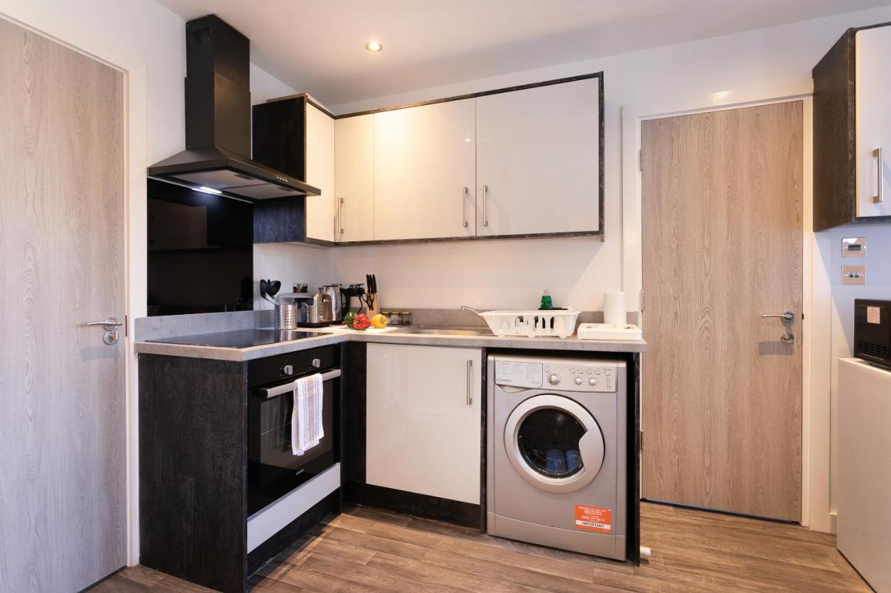 Hoemli Smart City Centre Apartment Лестер Экстерьер фото