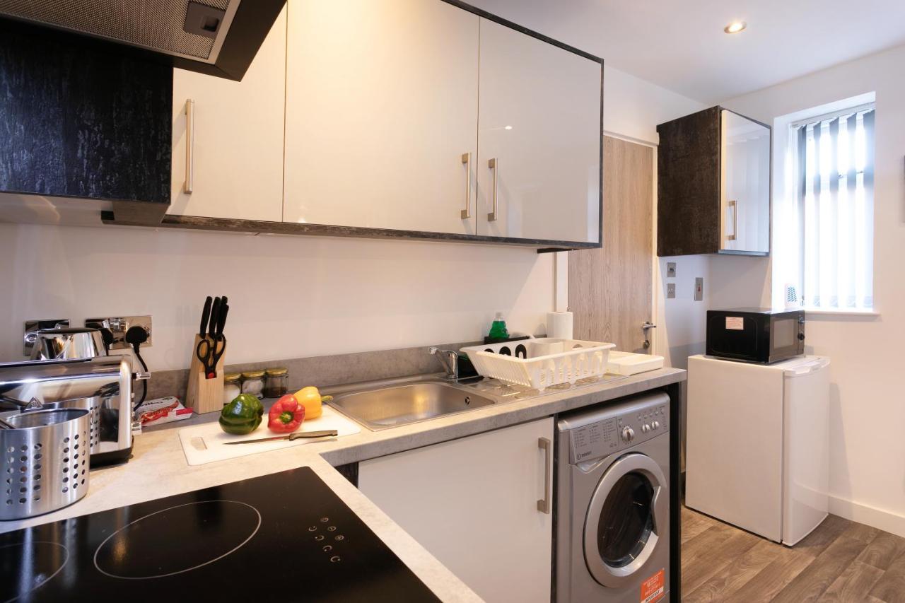 Hoemli Smart City Centre Apartment Лестер Экстерьер фото